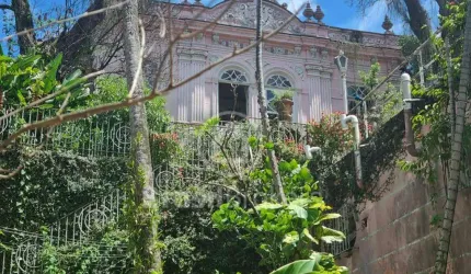 Maravilhoso casarão no coração de santa teresa