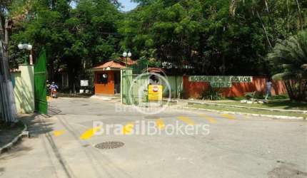 TERRENO COM 2095 M2 CONDOMÍNIO BOSQUE DOS ESQUILOS