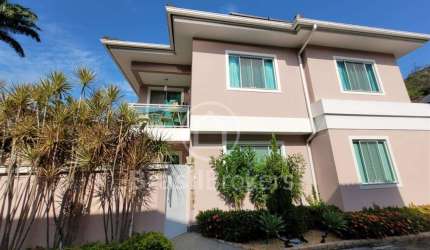 Casa de condomínio com 4 quartos e 157 m² na rua Ituverava