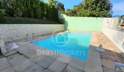Apartamento à venda com 385,00m² e 4 quartos em Taquara, Rio de Janeiro - rj