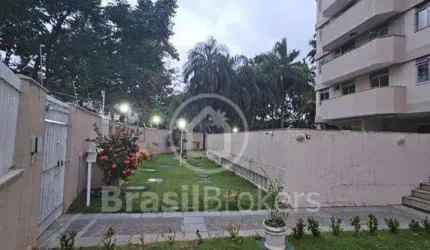 Excelente 03 quartos com uma suite em Condomínio tranquilo e arborizado.