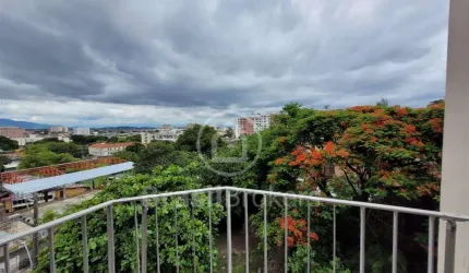 Amplo apartamento de 2 quartos no Campinho