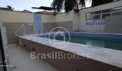 Duas casas à venda independentes com 225,00m² e 6 quartos em Realengo, Rio de Janeiro - rj