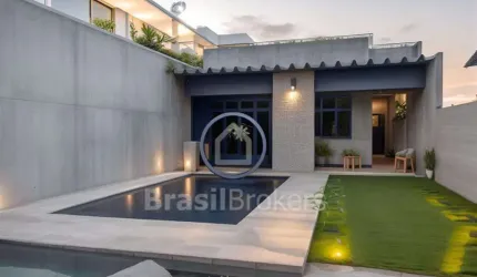 Casa com terreno amplo por R$550 mil – Grande potencial para reforma e valorização!