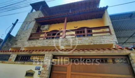 Casa à venda com 276,00m² e 5 quartos em Bangu, Rio de Janeiro - rj