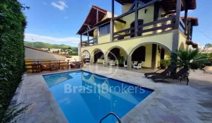 Casa à venda com 351,00m² e 4 quartos em Pechincha, Rio de Janeiro - rj