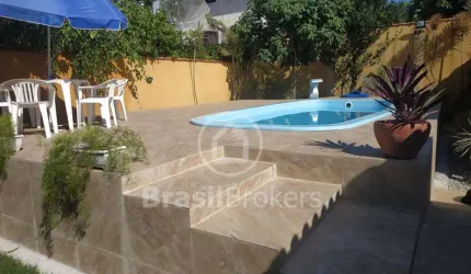 Casa à venda com 552,00m² e 6 quartos em Pechincha, Rio de Janeiro - rj