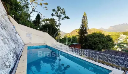 Casa à venda com 350,00m² e 5 quartos em Pechincha, Rio de Janeiro - rj