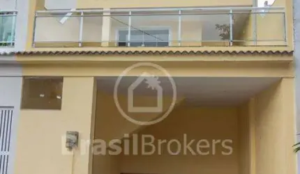 Casa de Condomínio 3 quartos, sendo 2 suítes
