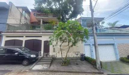 Casa de Condomínio 4 quartos, sendo 1 suíte