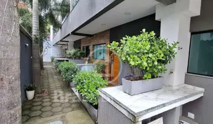 OPORTUNIDADE: excelente casa triplex com área gourmet e churrasqueira!