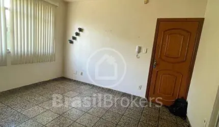 Ótimo apartamento em boa localização da praça Seca !!!