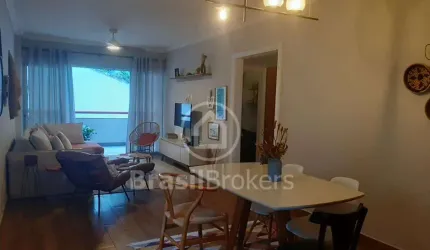 Apartamento espaçoso, próximo a transporte e comércio. Não perca esta oportunidade!!!