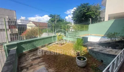 Casa com 461 m²  em área nobre do Jardim Guanabara!