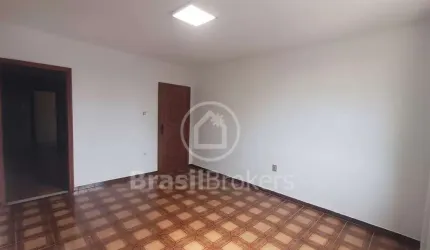 Excelente apartamento de 2 quartos, com dependência completa, com 105 m2  próximo ao Ilha Plaza!