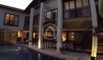 Casa à venda com 292,00m² e 4 quartos em Jardim Guanabara, Rio de Janeiro - rj