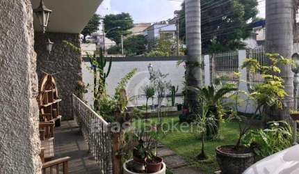Casa linear à venda com 360,00m² e 3 quartos em Moneró, Rio de Janeiro - rj