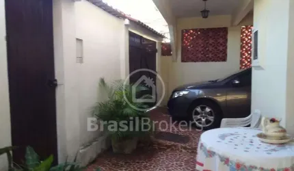 Casa à venda com 222,00m² e 4 quartos em Jardim Carioca, Rio de Janeiro - rj