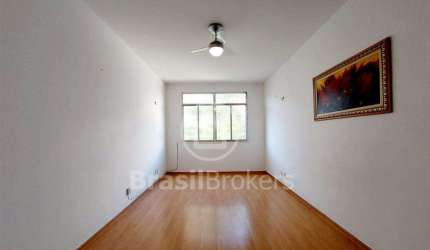 Excelente Apartamento de 2 quartos com dependência completa no metro quadrado mais buscado do Jardim Guanabara!!