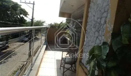 Casa à venda com 301,00m² e 5 quartos em Pitangueiras, Rio de Janeiro - rj