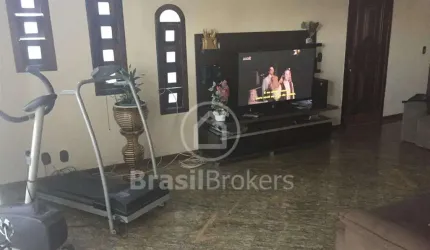 Casa à venda com 451,00m² e 3 quartos em Jardim Carioca, Rio de Janeiro - rj