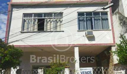 Casa 3 quartos, sendo 1 suíte