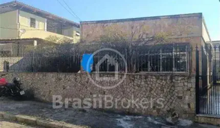 Oportunidade: Casa 3 Quartos, Suíte e Anexo nos Fundos!