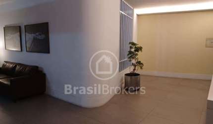 BELO E ACONCHEGANTE APARTAMENTO