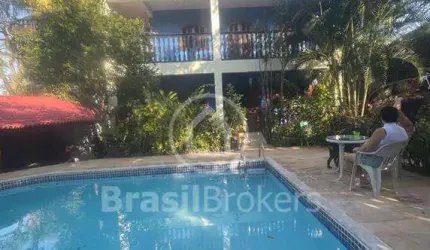 Casa à venda 6 quartos em Saquarema - RJ