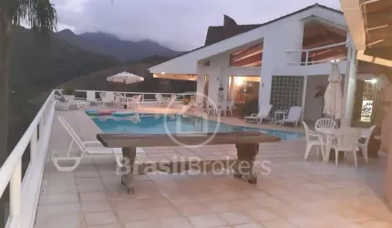 Casa de Condomínio à venda com 10553,00m² e 5 quartos em Cuiabá, Petrópolis - rj