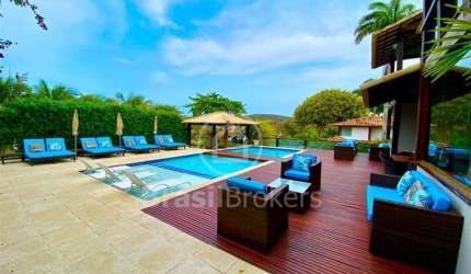 Casa à venda com 1382,00m² e 8 quartos em Praia da Ferradura, Armação dos Búzios - rj