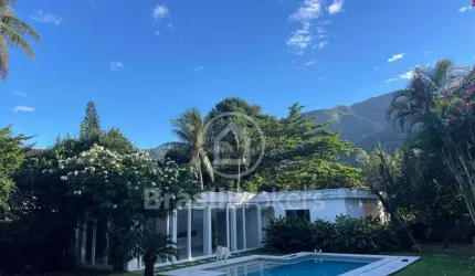 Mansão Exclusiva no Itanhangá – 531m² de Luxo e Conforto