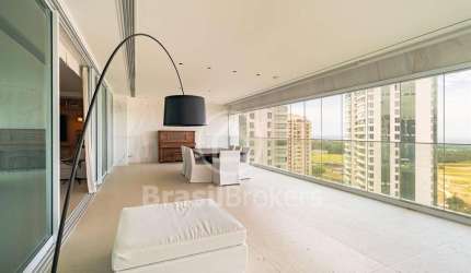 Apartamento em condomínio de alto padrão - vista mar na BARRA DA TIJUCA!