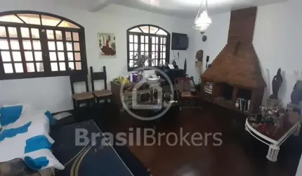 Casa à venda com 267m² e 3 quartos em Curicica, Rio de Janeiro - RJ