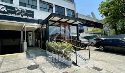 Sua oportunidade na Barra da Tijuca: Loja espaçosa com potencial para o seu negócio!