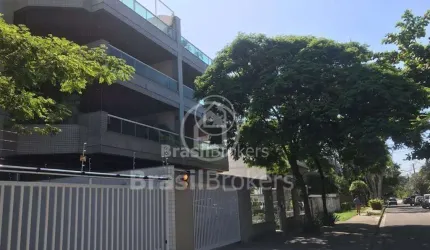 EDIF SAO FRANCISCO DE ASSIS - Cobertura Duplex 3 quartos, sendo 3 suítes