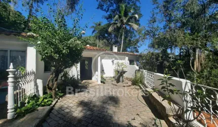 Casa de Condomínio 4 quartos, sendo 3 suítes