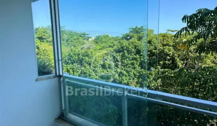 More em um paraíso na Barra da Tijuca! Apartamento com lazer completo e vista espetacular!