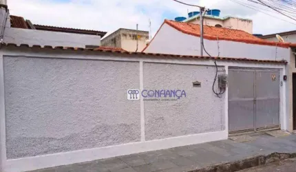 Kitnet com Terreno amplo, no Brito por R$ 180.000 - Campo Grande - RJ