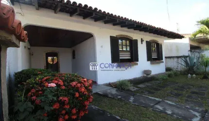 Excelente Casa Linear com 3 Dormitórios em Campo Grande-Rj
