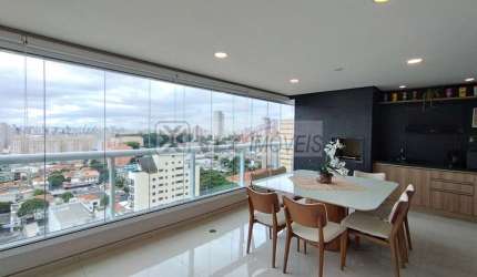 Apartamento á venda na Aclimação com 2 dormitórios e 2 vagas