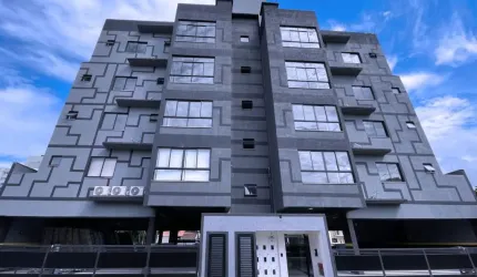 Apartamento pronto para morar a 400 mts da praia em Balneário Piçarras / SC