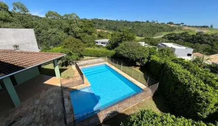 Casa de 360 m2 mobiliada c/ 4 suítes + piscina no Residencial dos lagos