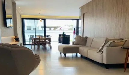 Casa de 330 m2 mobiliada c/ 4 suítes no Cond. Caledônia em Camboriú
