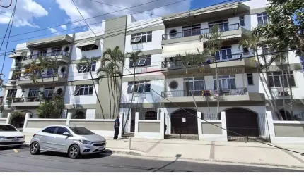 Apartamento com varanda totalmente reformado!