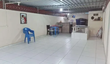 Apto tipo Casa 2 Quartos, 2 banheiros e terraço à Venda em Olaria