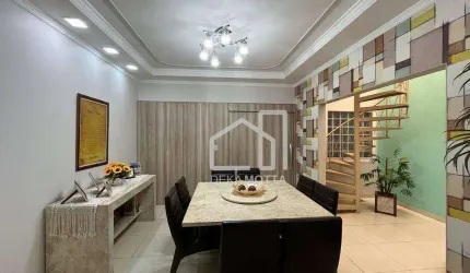 Casa com 3 dormitórios à venda, 300 m² por R$ 850.000 - Santa Mônica - Uberlândia/MG