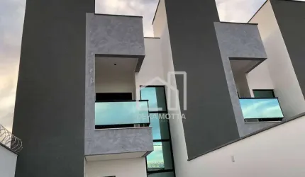 Sobrado com 3 dormitórios à venda, 102 m² por R$ 530.000,00 - Novo Mundo - Uberlândia/MG