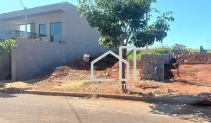 TERRENO A VENDA
