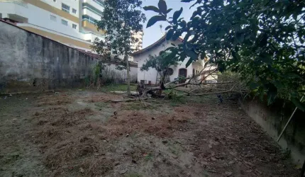 Excelente casa isolada com amplo terreno de 497,97 metros de área na Vila Caiçara.